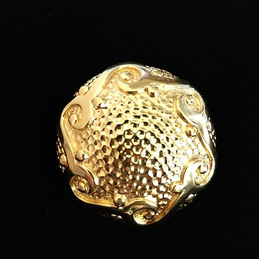 Vintage 90s NINA RICCI round dome gold tone brooch pin hammered textured glam